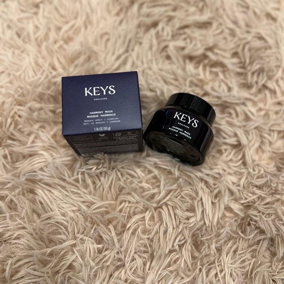 💄 Keys Face Mask - Picture 2 of 3